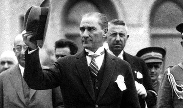 Atatürk'ün Hayatını Anlatan En İyi Kitaplar | Sesli Kitap Arşivi | Sesli Kitap Dinle | Blog