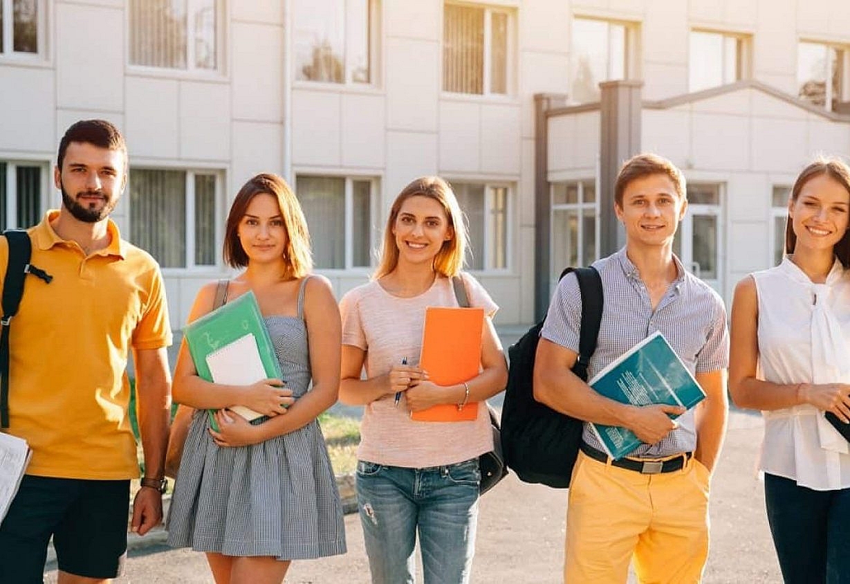 Ortaokul Öğrencileri İçin En İyi Kitap Listesi